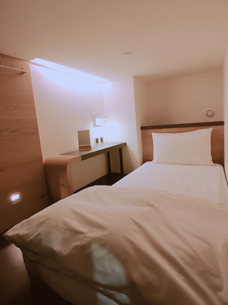 Taiwan Youth Hostel & Capsule Hostel