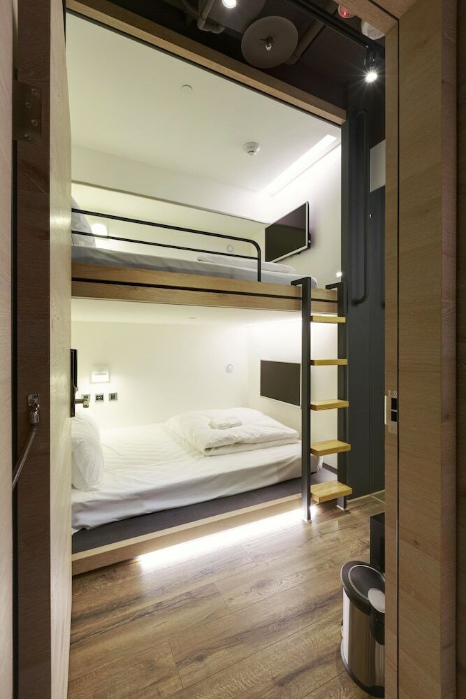 Taiwan Youth Hostel & Capsule Hostel