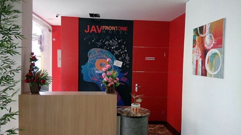 Jav Front One Hotel Lahat
