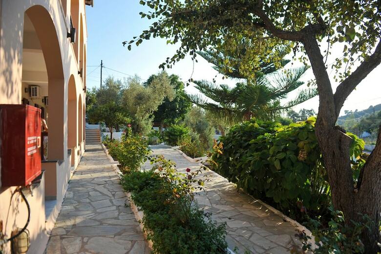 Marina Hotel