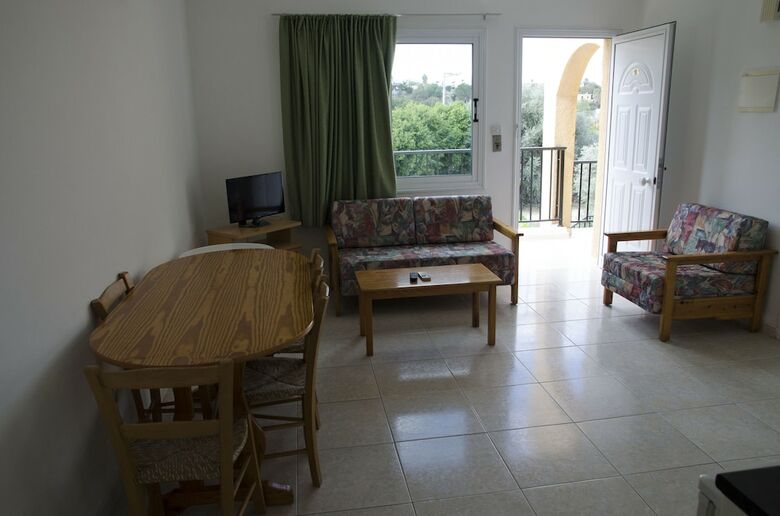 Aparthotel Kozis Hotel Apts