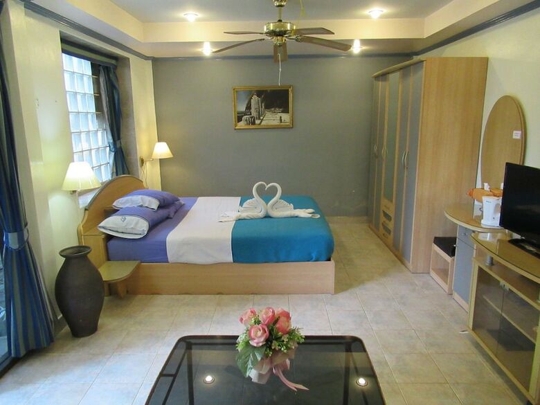 Hotel Villa Oranje Pattaya