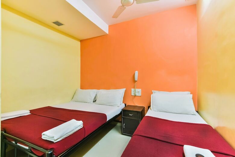 Hotel Decent Guest House
