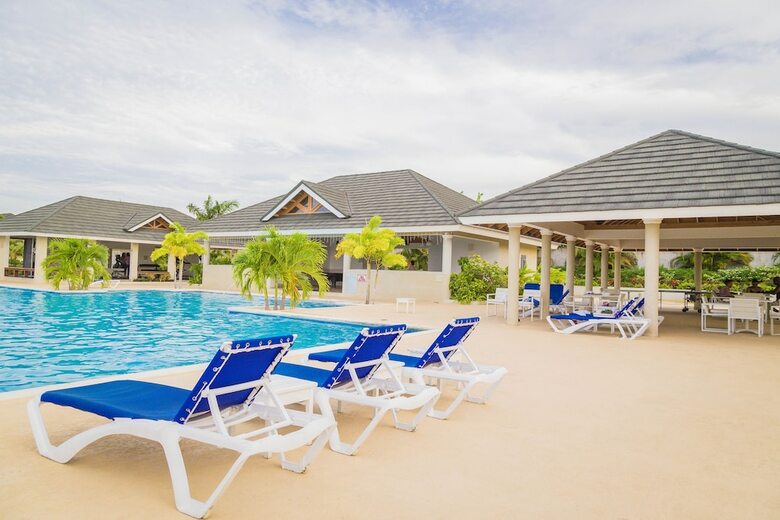 Ocho Rios Villas At Coolshade II