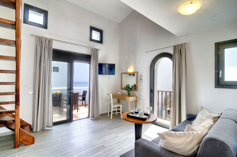 Apartamentos Myrtos Mare Suites