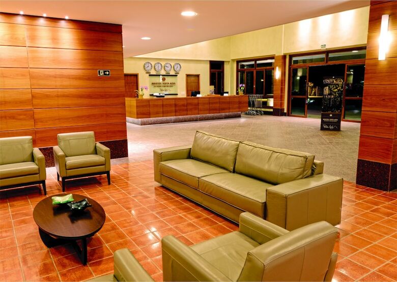 Bristol Vista Azul Hotel