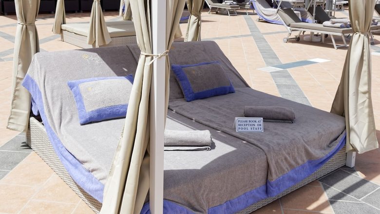 Aparthotel Idyll Suites - Adults Only