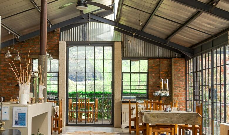 Hotel Essere Lodge Guest House