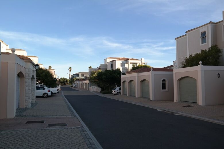 Bougain Villas Apartments
