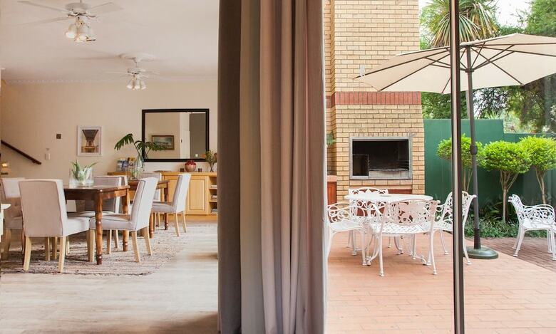 Bed & Breakfast Feather Nest Guest House