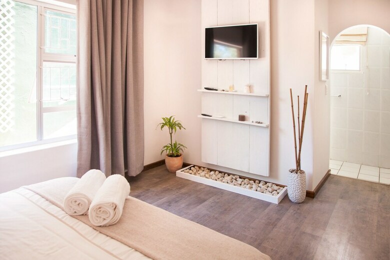 Bed & Breakfast Feather Nest Guest House