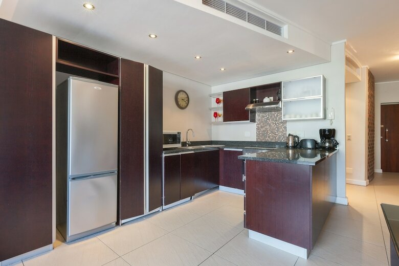 Rockwell Apartments By Ctha