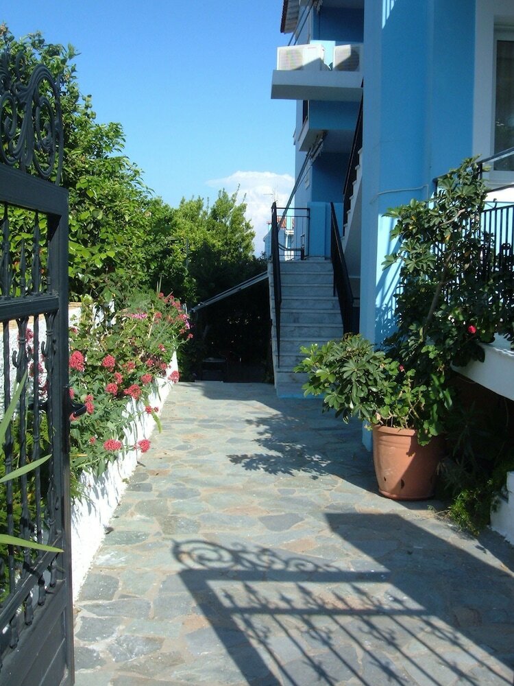 Poseidon Apartments