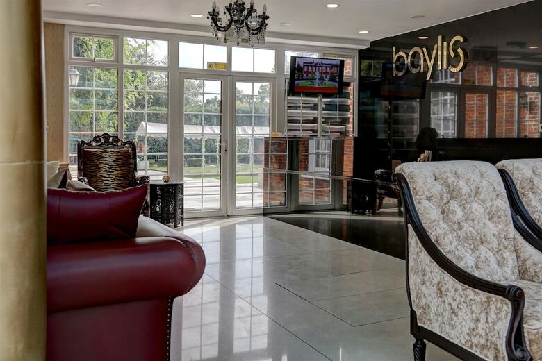 Baylis House Hotel
