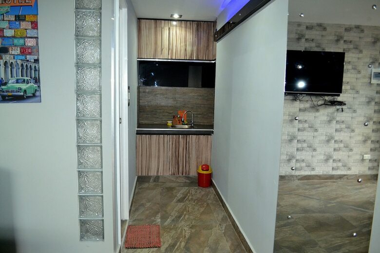 Micky Santoro Apartments