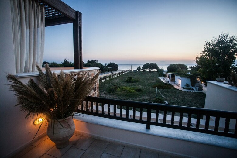 Apartamentos Athina Studios & Suites