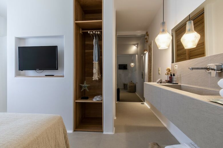 Apartamentos Athina Studios & Suites