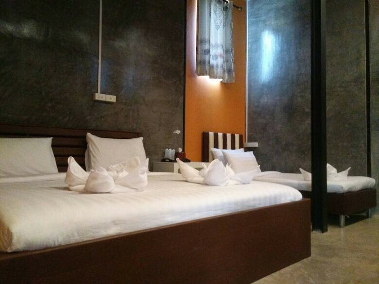 Hotel Riverpool Resort