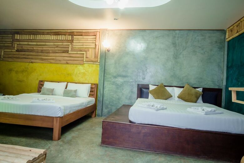 Hotel Riverpool Resort