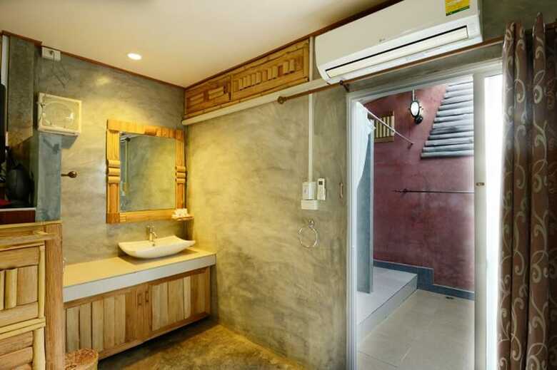 Hotel Riverpool Resort