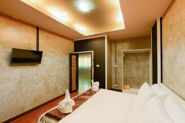 Hotel Riverpool Resort