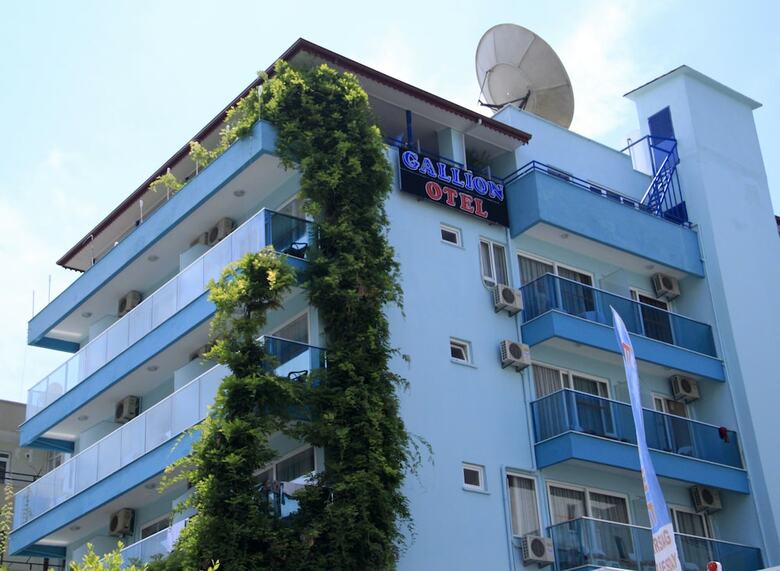 Gallion Hotel