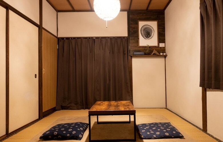 Hostal Traditional Apartment - Hostel