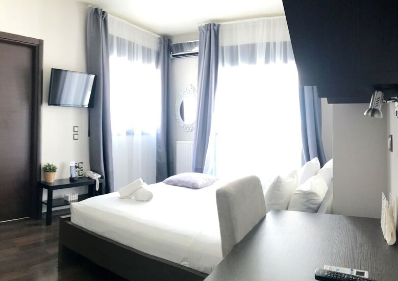 Hotel Athens Luxury Suites