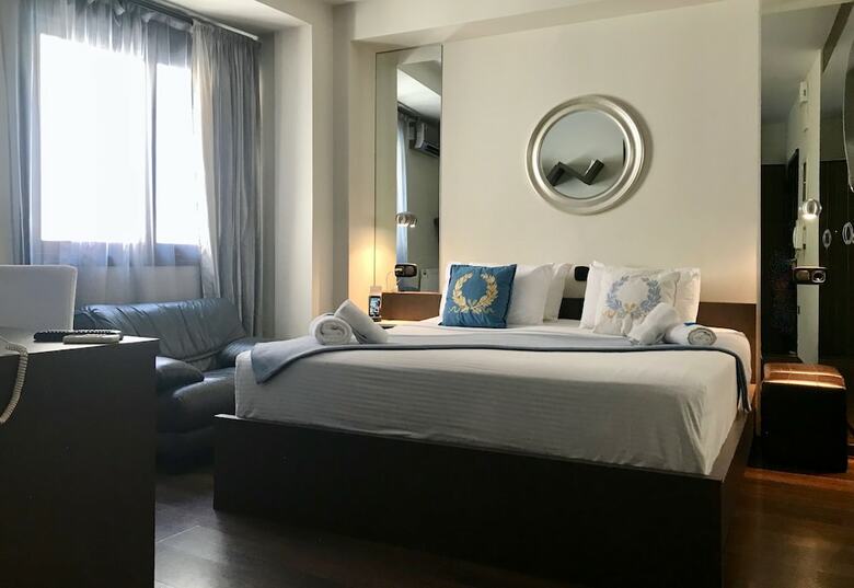 Hotel Athens Luxury Suites