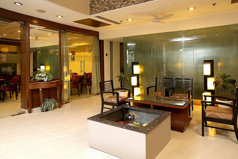 Hotel Ahuja Residency Cyber City II