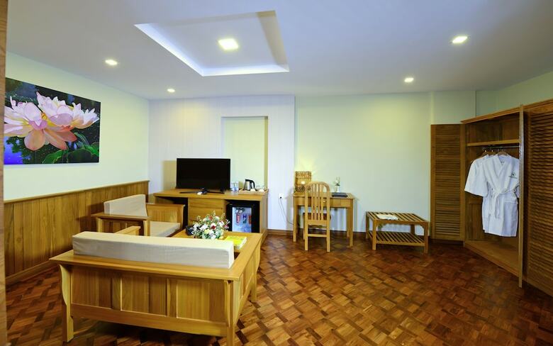 Hotel H Valley Yangon