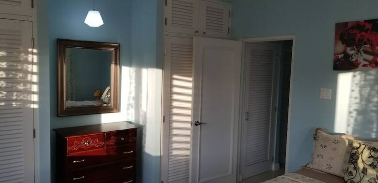 Oceanic View Apartment At Fern Court