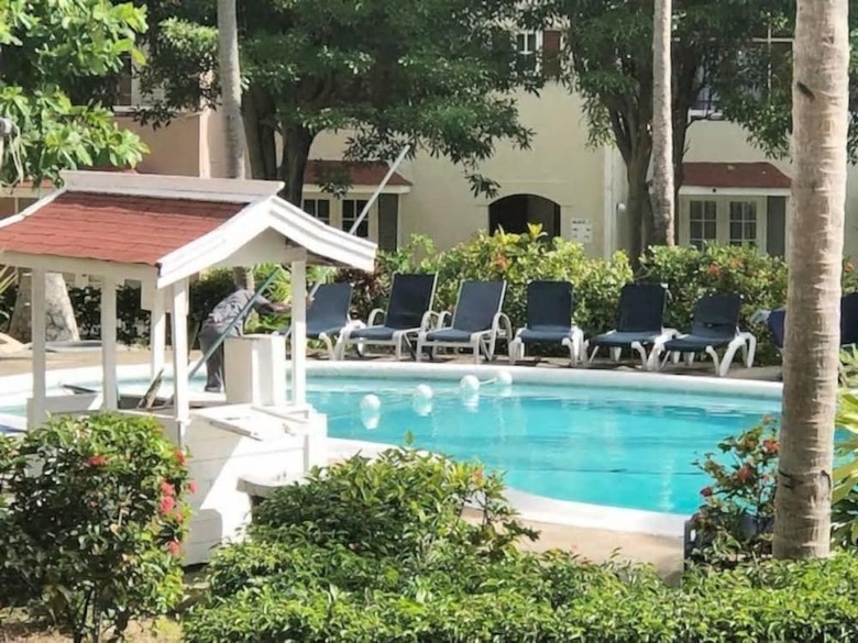 Ocho Rios Boardwalk Apartment