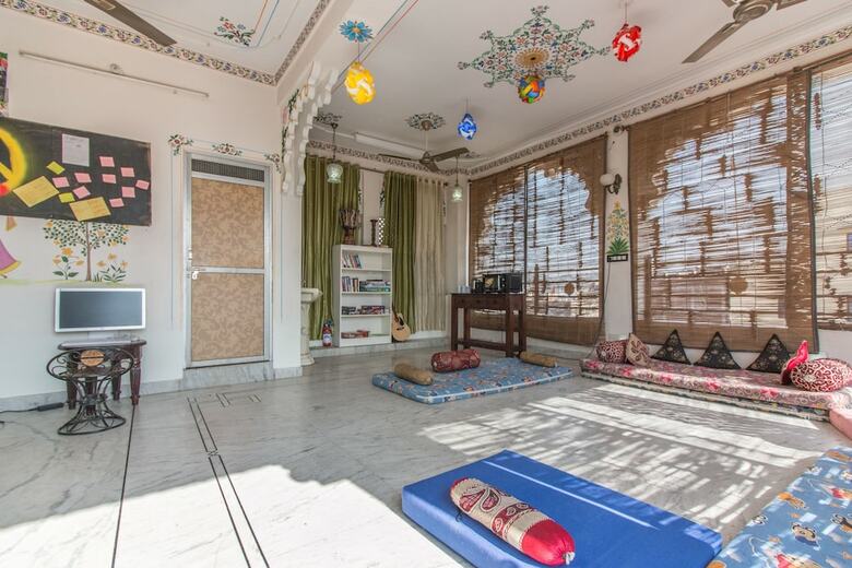 Hostal Backpacker Panda Lake Pichola Udaipur