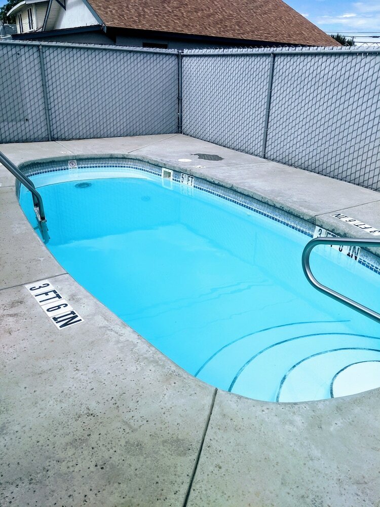 Budget Inn Motel