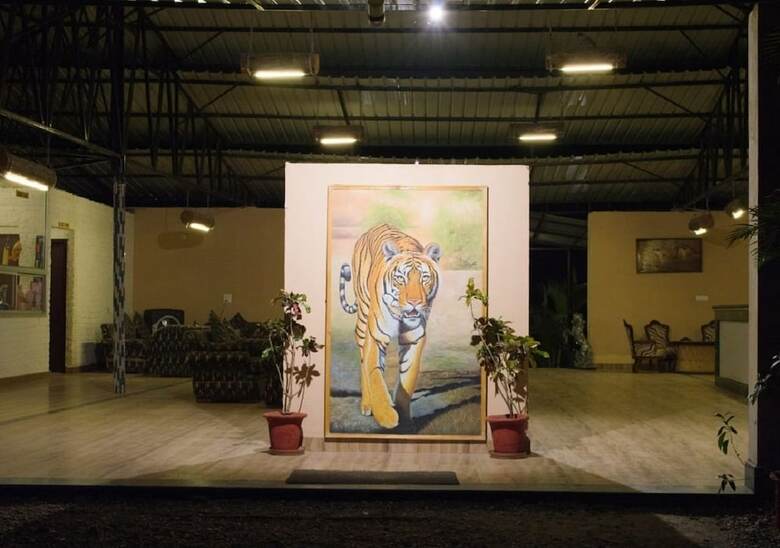 Hotel The Roar Resort