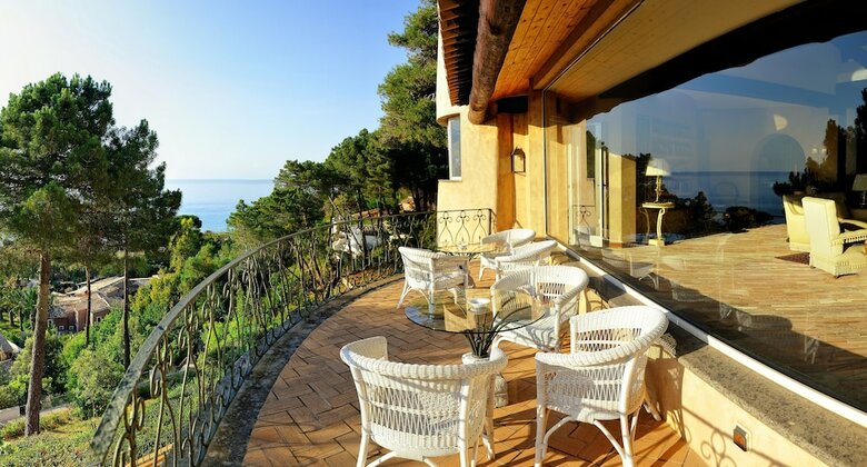 Hotel Porto Pirgos