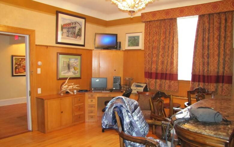 Hotel Monroe House Executive Suites
