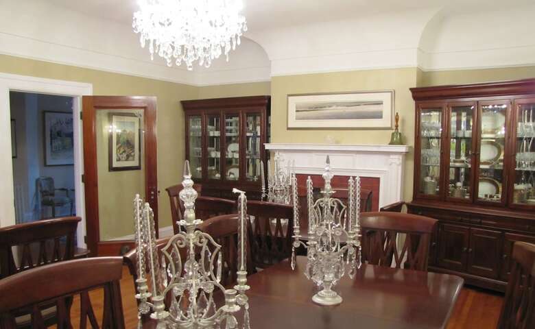 Hotel Monroe House Executive Suites