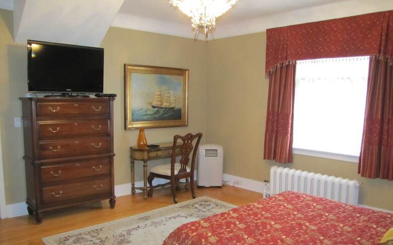 Hotel Monroe House Executive Suites