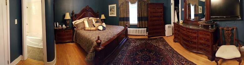 Hotel Monroe House Executive Suites