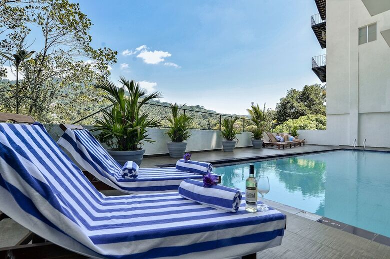 Hotel Royal Kandyan