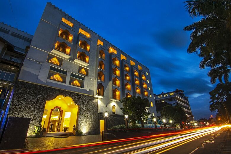 Hotel Royal Kandyan