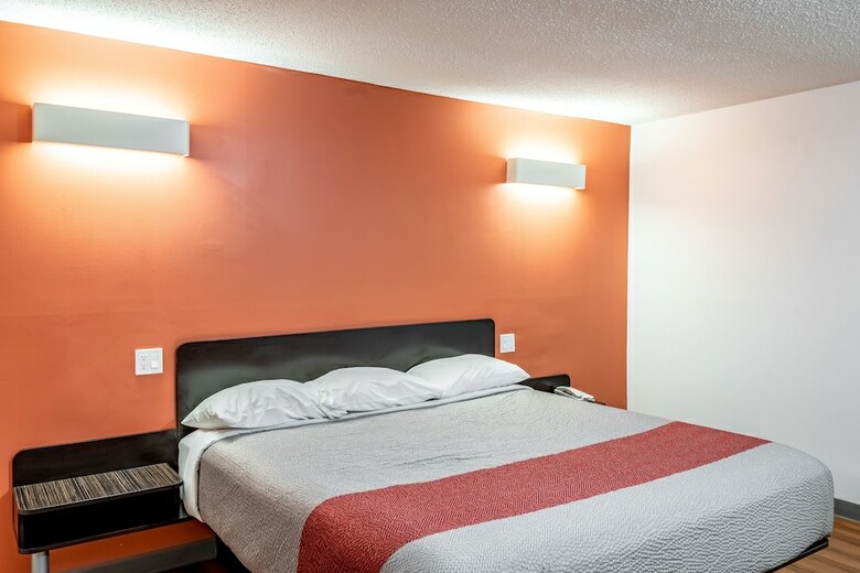 Hotel Motel 6 Fort Nelson, Bc