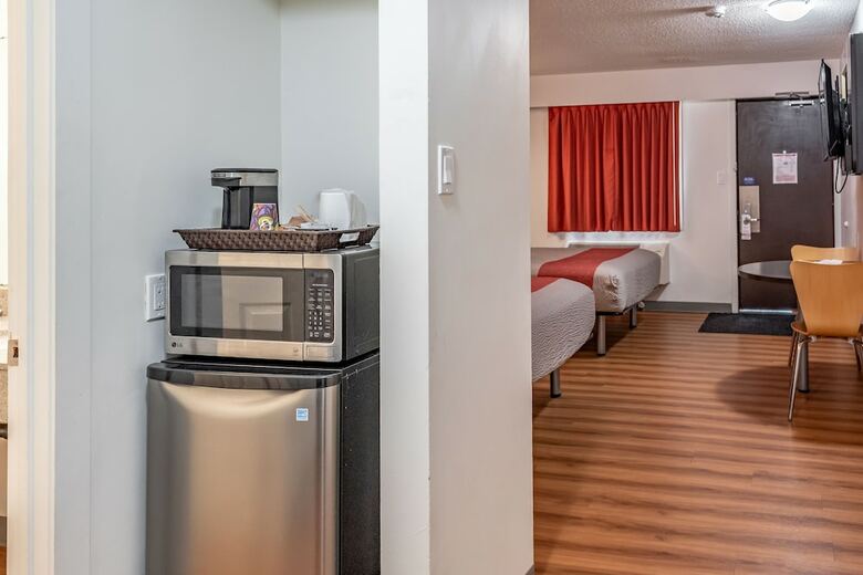 Hotel Motel 6 Fort Nelson, Bc