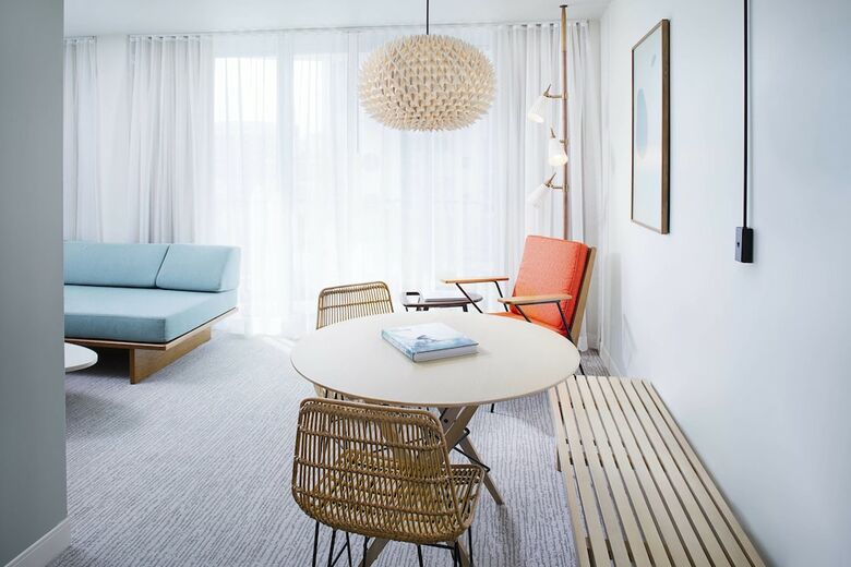 Hotel The Laylow, Autograph Collection