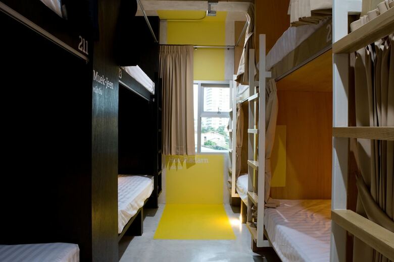 Hostal The Bob Hostel