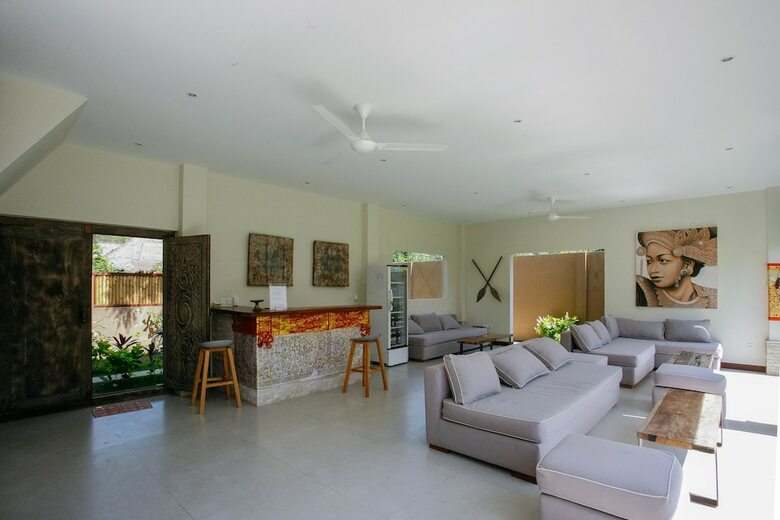 Bed & Breakfast Mimpi Nyata Villa & Dive Center