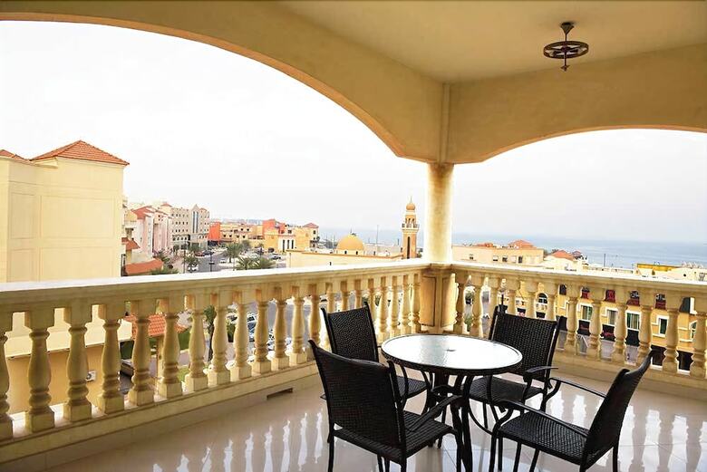 Karan Hotel