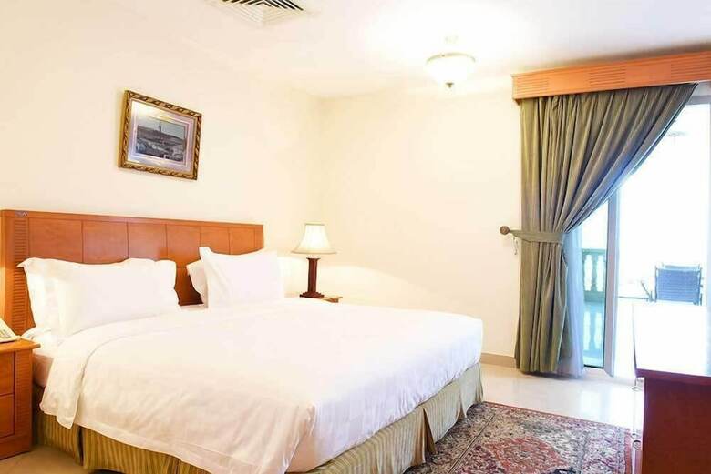 Karan Hotel